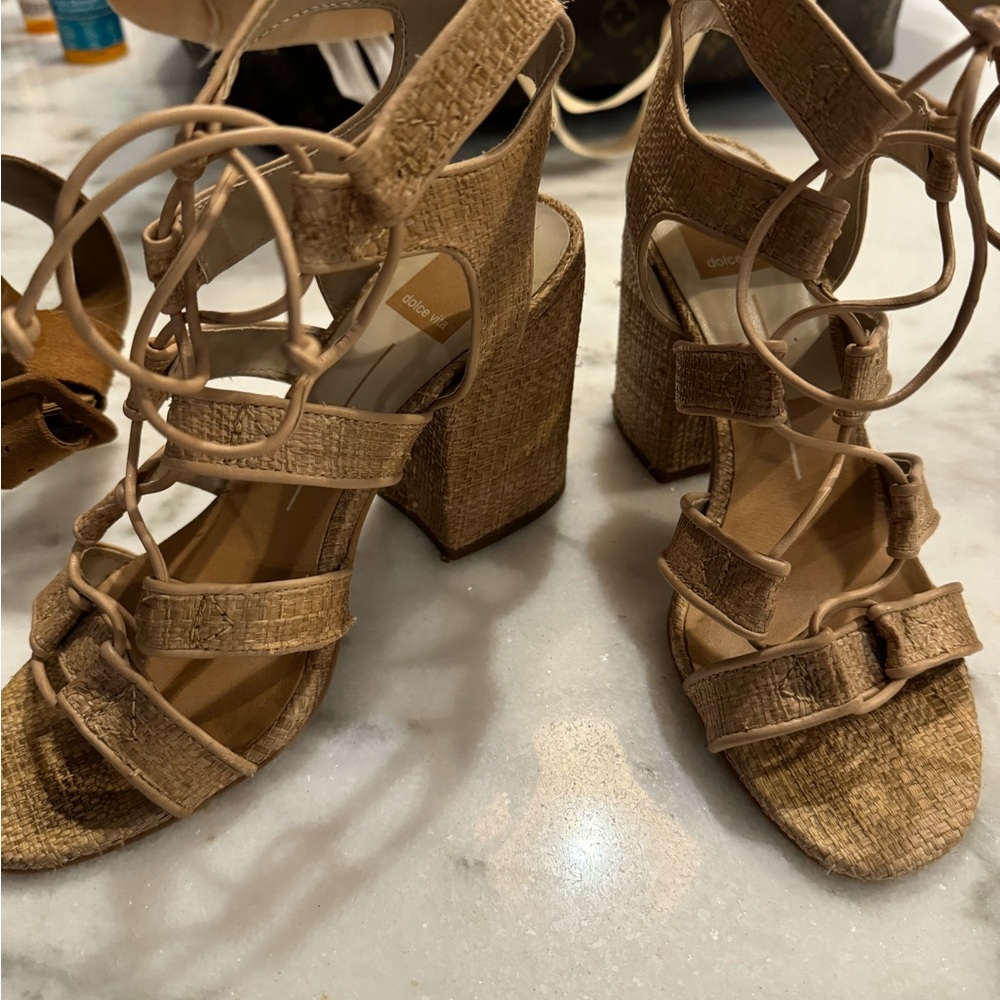 Dolce Vita adorable heels great for summer!